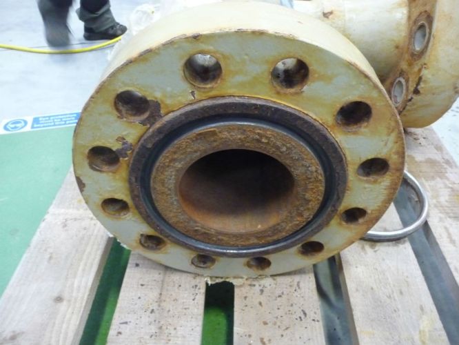 Choke Valve / Fisher 667 Actuator refurb
